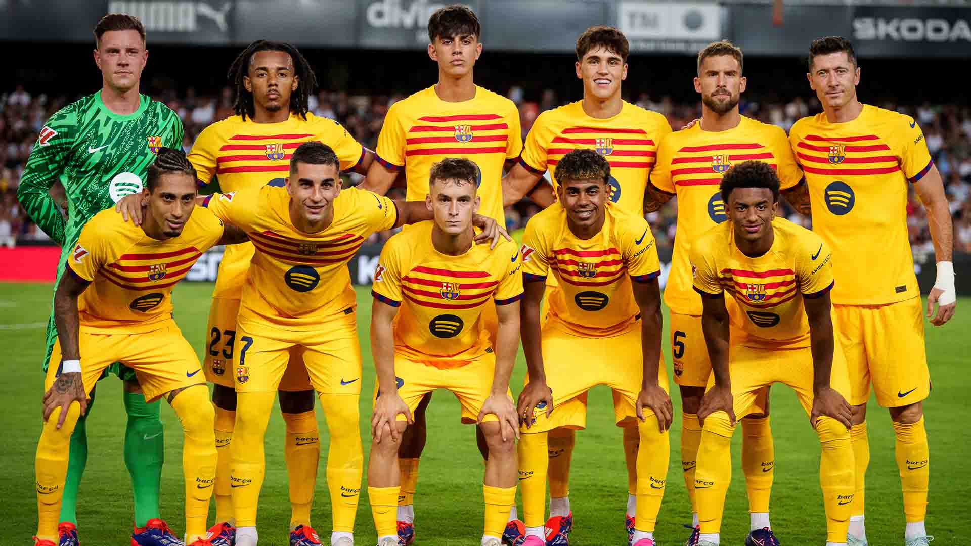 Barcelona Perpanjang Kontrak Pemain Kunci