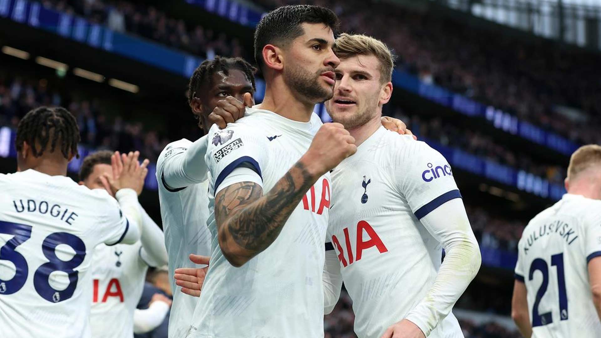 Tottenham Hotspur Kalah Tipis di Laga Pembuka
