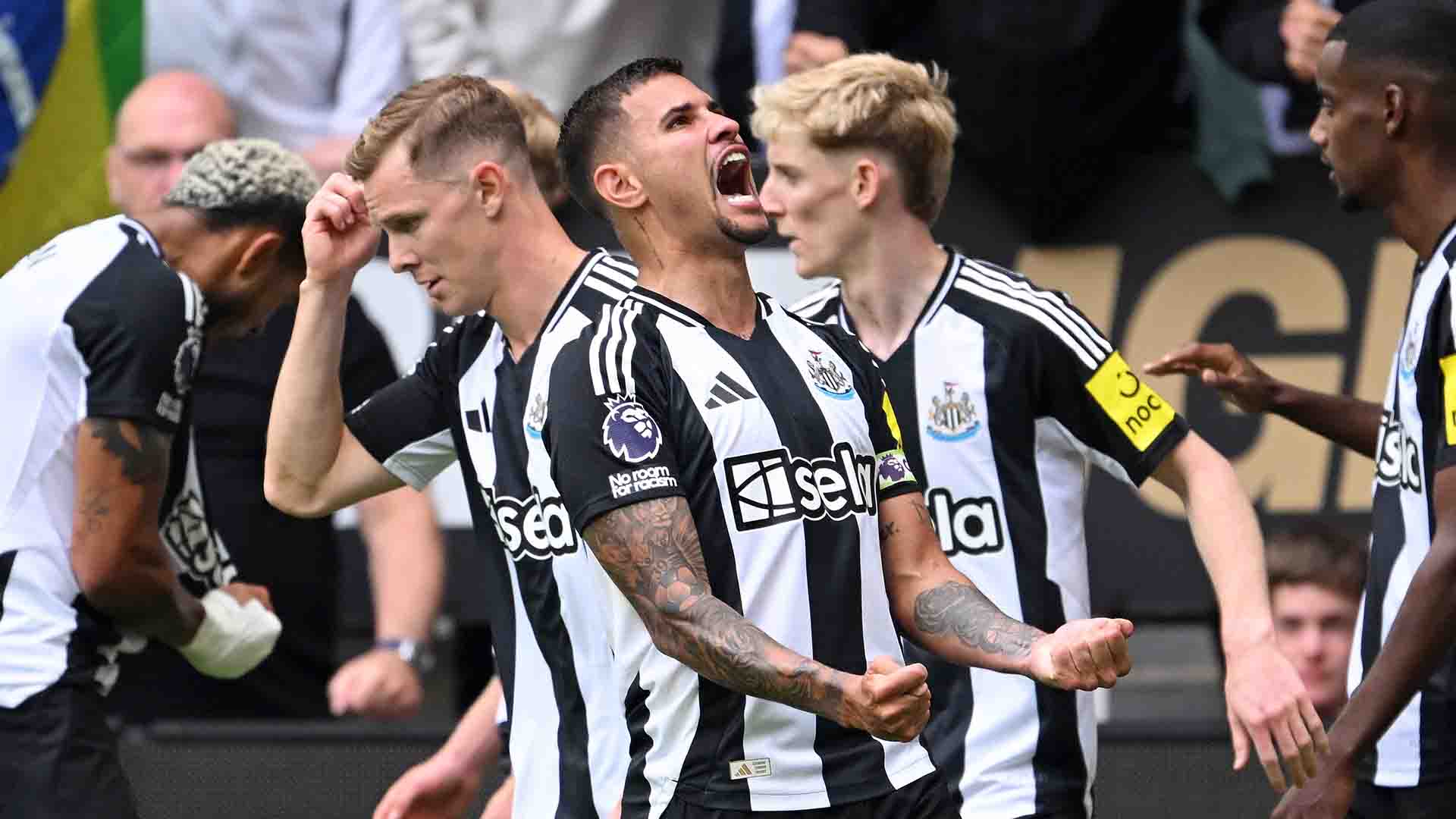 Newcastle United Lumat Leeds United dengan Skor Telak 4-0
